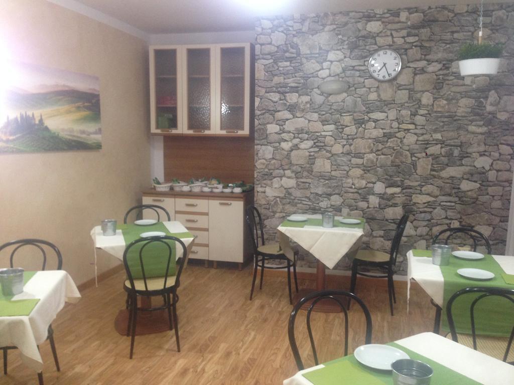 Hotel 2000 Fabriano Dış mekan fotoğraf