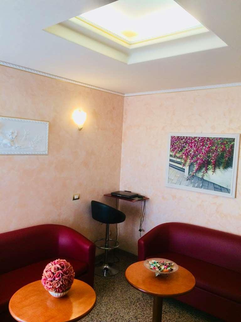 Hotel 2000 Fabriano Restoran fotoğraf