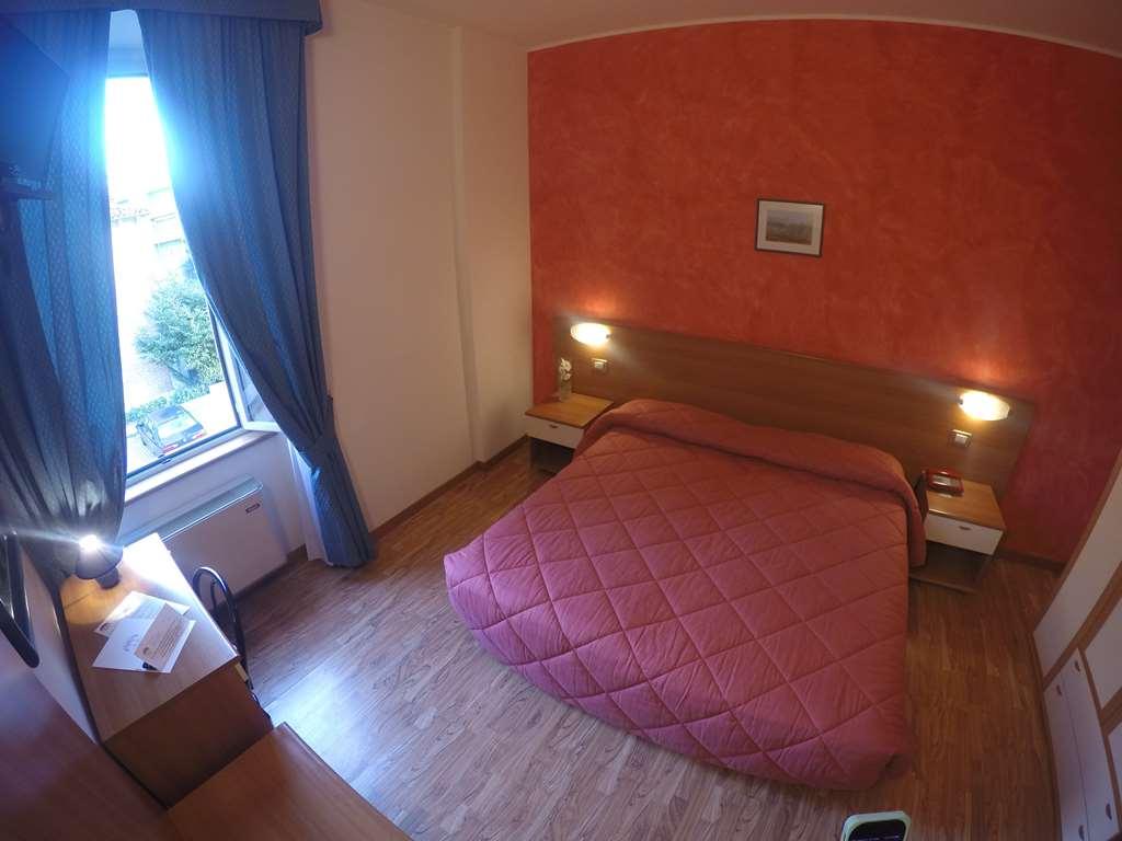 Hotel 2000 Fabriano Oda fotoğraf